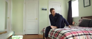 Julie Nolke feet photo thumbnail