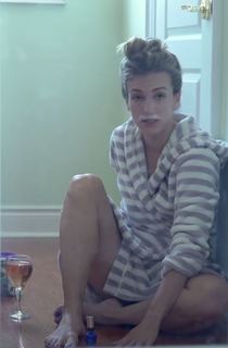 Julie Nolke feet photo thumbnail