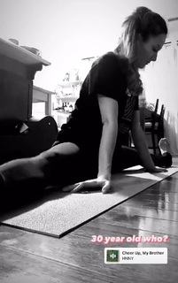 Julie Nolke feet photo thumbnail