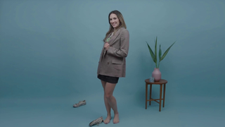 Julie Nolke feet photo thumbnail