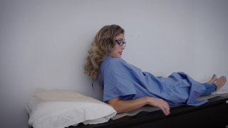 Julie Nolke feet photo thumbnail