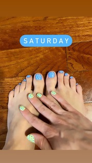 Julie Nolke feet photo thumbnail