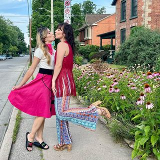 Julie Nolke feet photo thumbnail