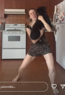 Julie Nolke feet photo thumbnail