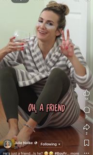 Julie Nolke feet photo thumbnail