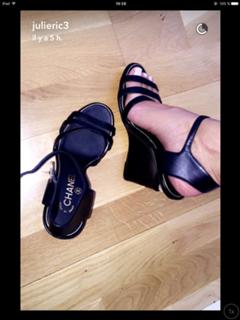 Julie Ricci feet photo 1