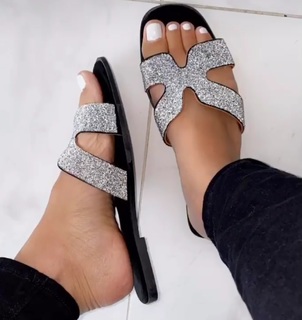 Julie Ricci feet photo 4