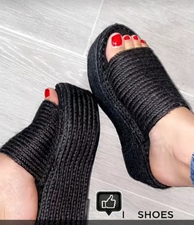 Julie Ricci feet photo 2
