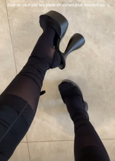 Julie Ricci feet photo 14