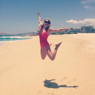 Julie Stewart-Binks feet photo 1