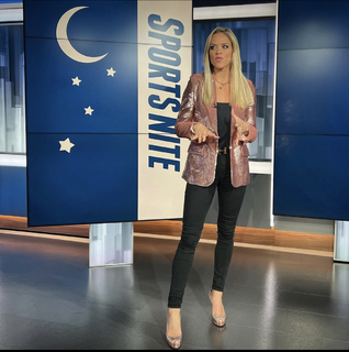 Julie Stewart-Binks feet photo 19