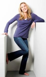 Julie Taton feet photo 10