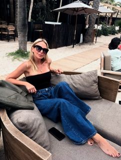 Julie Taton feet photo 1