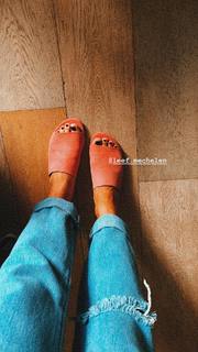Julie Van den Steen feet photo 8