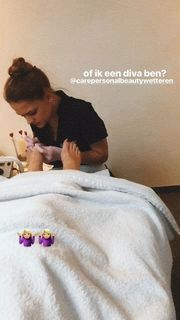 Julie Van den Steen feet photo 18