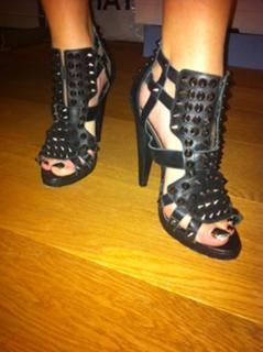 Julie Zangenberg feet photo 8