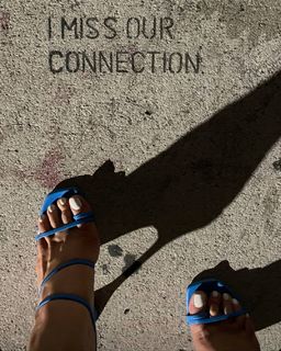 Julieanna Marie Goddard feet photo thumbnail