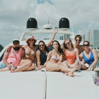 Julieanna Marie Goddard feet photo thumbnail