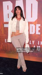 Julieanna Marie Goddard feet photo thumbnail