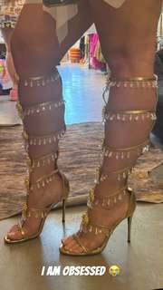 Julieanna Marie Goddard feet photo thumbnail