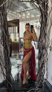 Julieanna Marie Goddard feet photo thumbnail