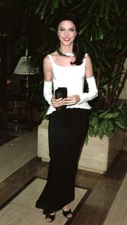 Juliet Landau feet photo 11