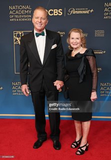 Juliet Mills feet photo 7