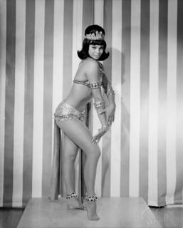 Juliet Prowse feet photo 5