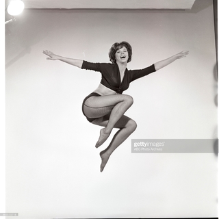 Juliet Prowse feet photo 11
