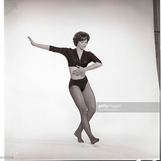 Juliet Prowse feet photo 10