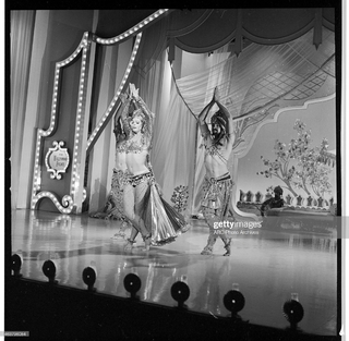 Juliet Prowse feet photo 7