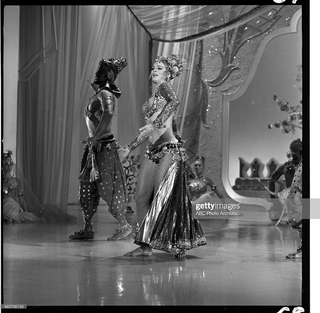 Juliet Prowse feet photo 5
