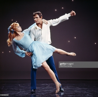 Juliet Prowse feet photo 19