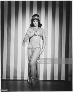 Juliet Prowse feet photo 16