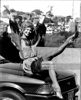 Juliet Prowse feet photo 13