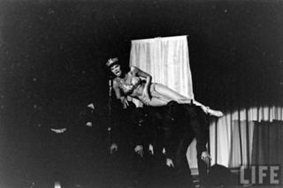 Juliet Prowse feet photo 14