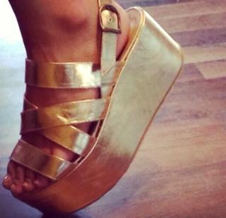 Julieta Camaño feet photo 11