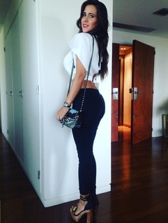 Julieta Camaño feet photo 10