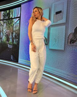 Julieta Camaño feet photo 1