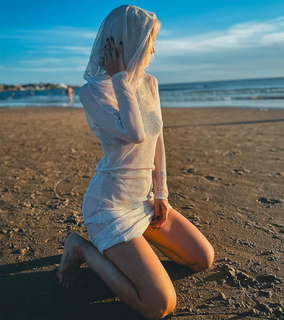 Julieta Nair Calvo feet photo 2