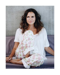 Julieta Ortega feet photo 4