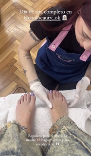 Julieta Poggio feet photo 2