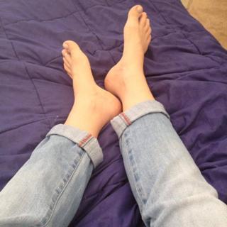 Julieta Prandi feet photo thumbnail