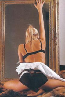 Julieta Prandi feet photo thumbnail