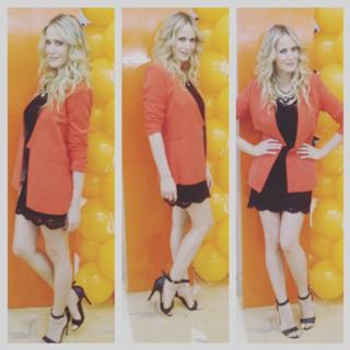 Julieta Prandi feet photo thumbnail