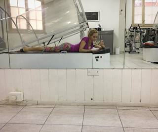 Julieta Prandi feet photo thumbnail