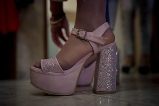Julieta Prandi feet photo thumbnail