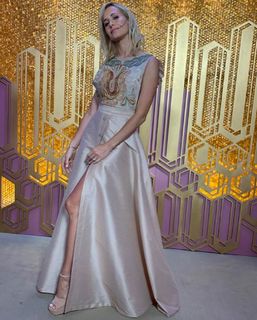Julieta Prandi feet photo thumbnail