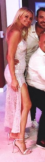 Julieta Prandi feet photo thumbnail