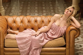 Julieta Prandi feet photo thumbnail